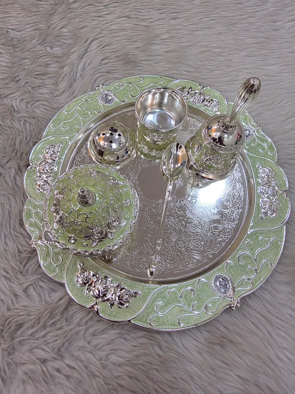 Metal_Traditional_Floral_Embossed_Pooja_Thali_Set