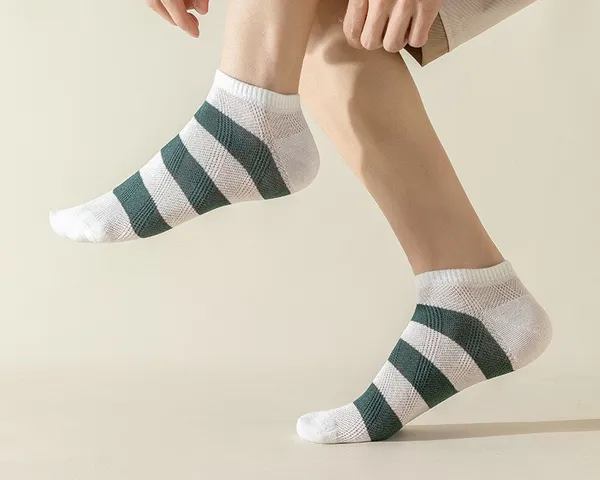 Multicolor_Cotton_Striped_Ankle_Socks_For_Men