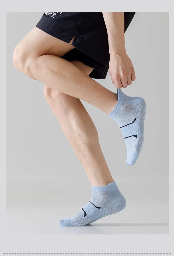 Multicolor_Cotton_Ankle_Grip_Socks_For_Men