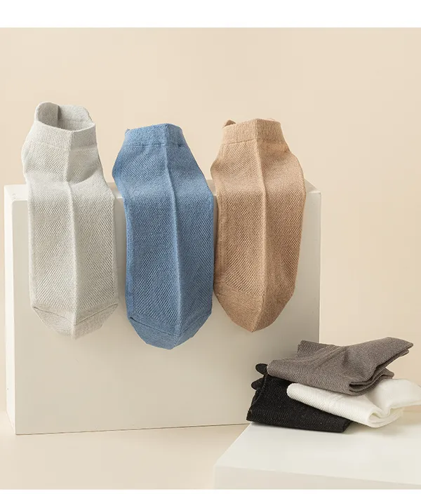 Multicolor_Cotton_Knit_Ankle_Socks_For_Men