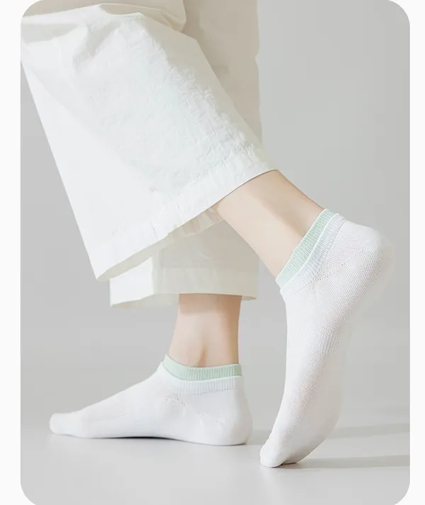 Multicolor_Cotton_Stretch_Ankle_Socks_For_Men