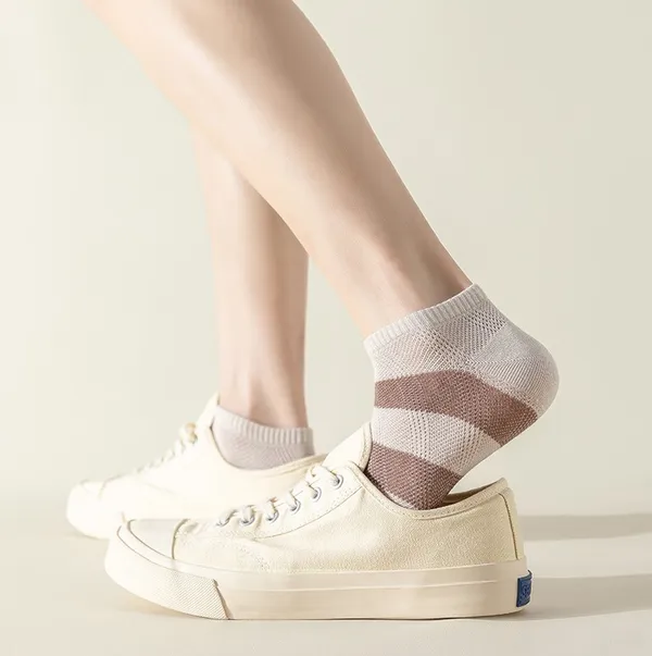 Multicolor_Cotton_Striped_Ankle_Socks_For_Men