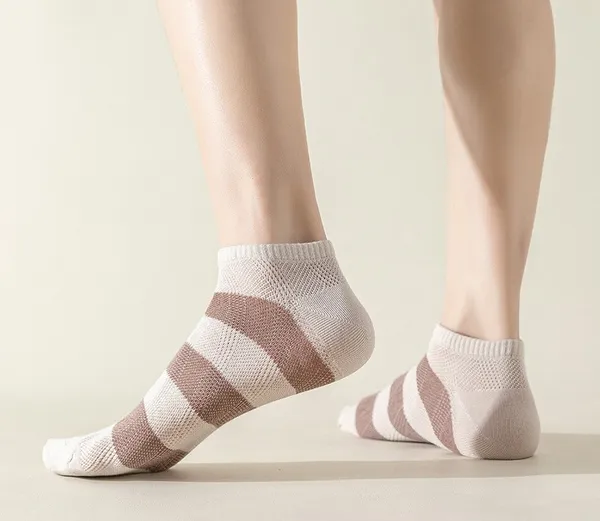 Multicolor_Cotton_Striped_Ankle_Socks_For_Men