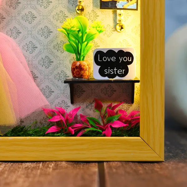Sibling_Spotlight_Personalized_Miniature_Frame_With_Acrylic_Glass_250
