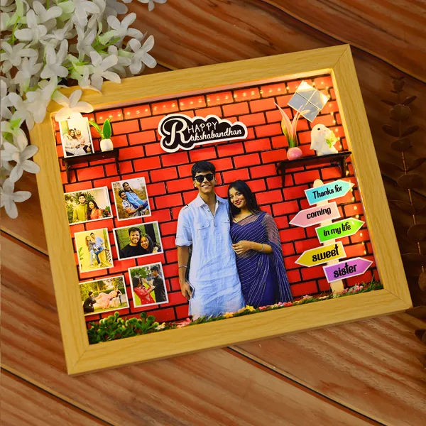 3d_Miniature_Frame_For_Your_Sibling_With_Acrylic_Glass