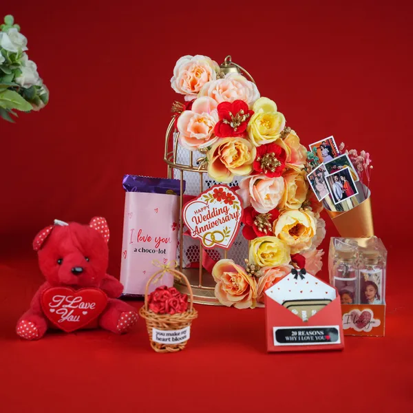Personalised_Anniversary_Gift_Hamper_Birthday