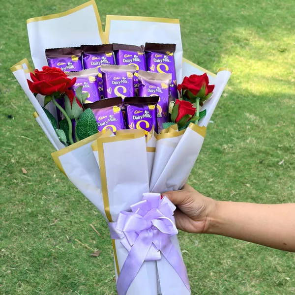 Dairy_Milk_Silk_Chocolate_Bouquet_With_Roses_Default_Title