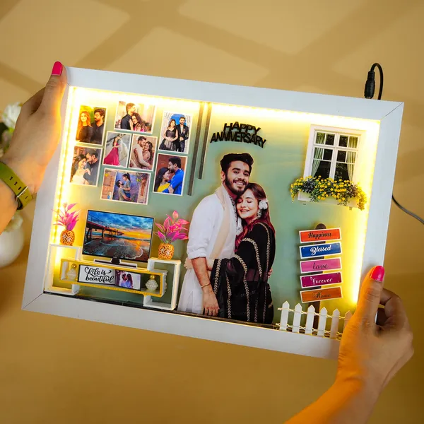 Happily_Ever_After_Miniature_Frame_With_Acrylic_Glass_250