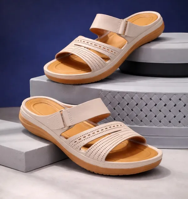 Fabbmate_Women_&_Girls_Trendy_Water_proof_Summers_Slipper,_Flip_Flop,_Slippers_for_Women,_Girls_Slippers,_Casual_Slipper,_Daily_Wear_Slippers,_Chappal,_Women_Chappal,_for_Women_&_Girls_Pack_of_1