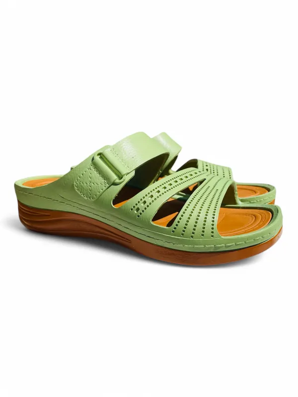 Fabbmate_Women_&_Girls_Trendy_Water_proof_Summers_Slipper,_Flip_Flop,_Slippers_for_Women,_Girls_Slippers,_Casual_Slipper,_Daily_Wear_Slippers,_Chappal,_Women_Chappal,_for_Women_&_Girls_Pack_of_1