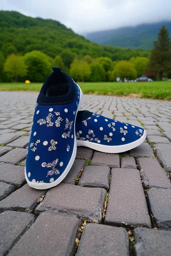 Fabbmate_Girls_Comfortable_Slip-On_Walking_Shoes,_Girls_Shoes,_Casual_Shoe_Girls,_Girls_Kid_Shoes,_Running_Shoe_for_Kids,_Shoe_for_Girls_Pack_of_1