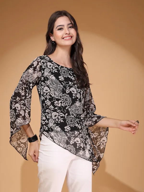 Womens_Floral_Printed_Asymmetric_Georgette_Short_Kurti