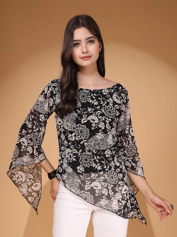 Womens_Floral_Printed_Asymmetric_Georgette_Short_Kurti