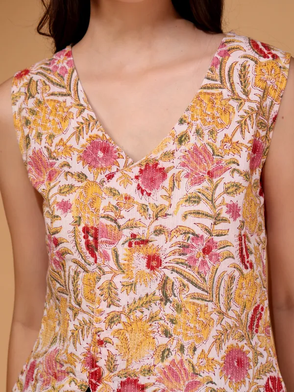 Women_Kantha_Floral_Printed