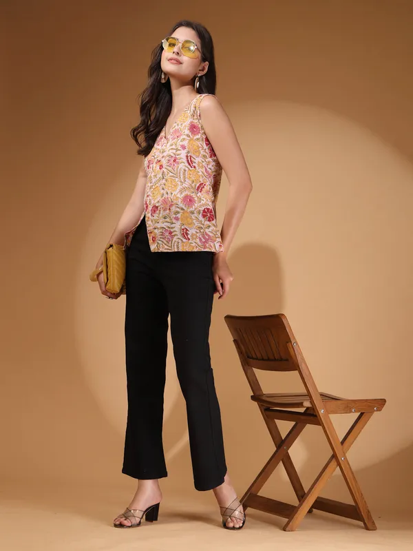 Women_Kantha_Floral_Printed