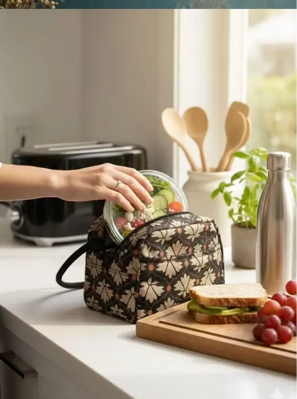 Black_Polyester_Floral_Print_Handbag_For_Women