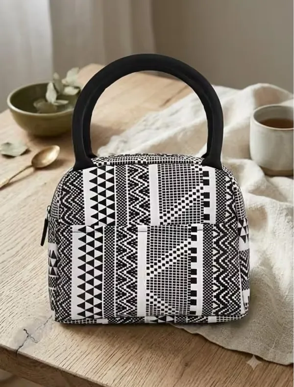 Black_White_Polyester_Geometric_Print_Cosmetic_Pouch_For_Women