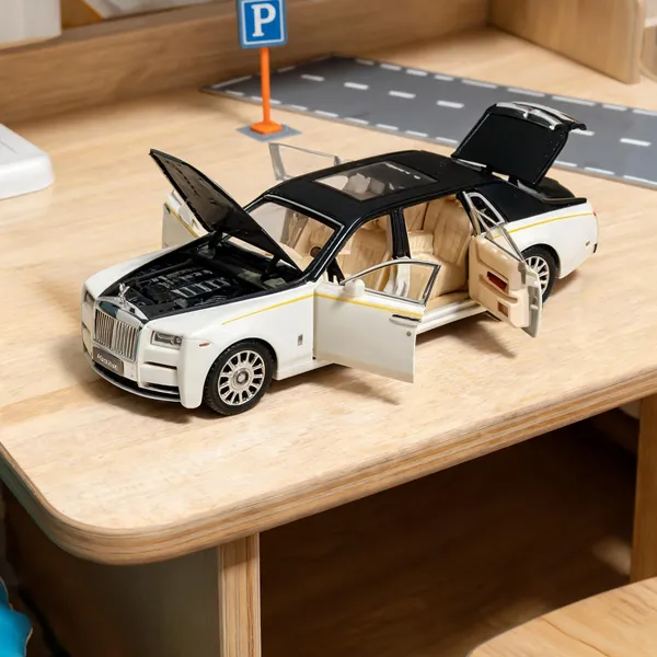 1_32_Scale_Rolls_Royce_Metal_Die_Cast_Car_With_Open_Door_Light_Sound_For_Kids