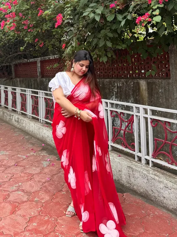 Red_Floral_Print_Saree_for_Women