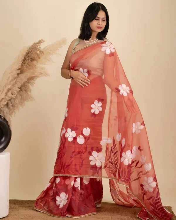 Pink_Floral_Print_Saree_for_Women