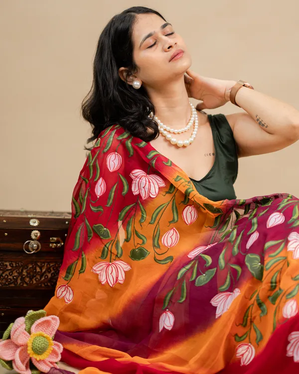 Orange_Red_Floral_Print_Saree_For_Women