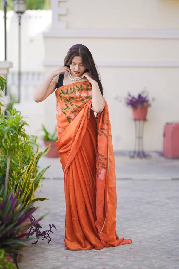 Orange_Floral_Print_Saree_for_Women