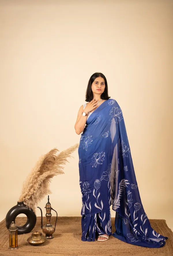 Blue_Floral_Print_Saree_for_Women