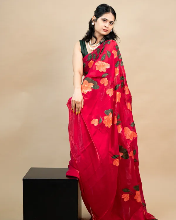 Red_Floral_Print_Saree_For_Women