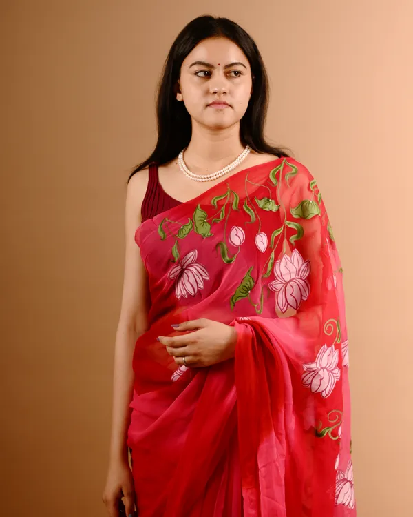 Red_Floral_Print_Saree_For_Women