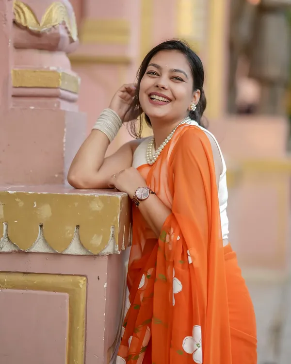 Orange_Floral_Print_Saree_for_Women