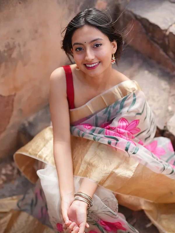Beige_Sheer_Floral_Print_Saree_for_Women