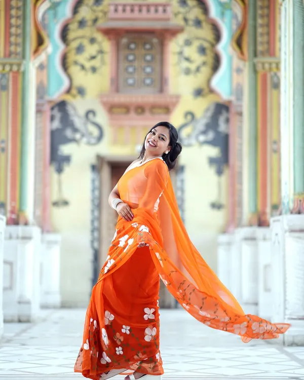 Orange_Floral_Print_Saree_for_Women