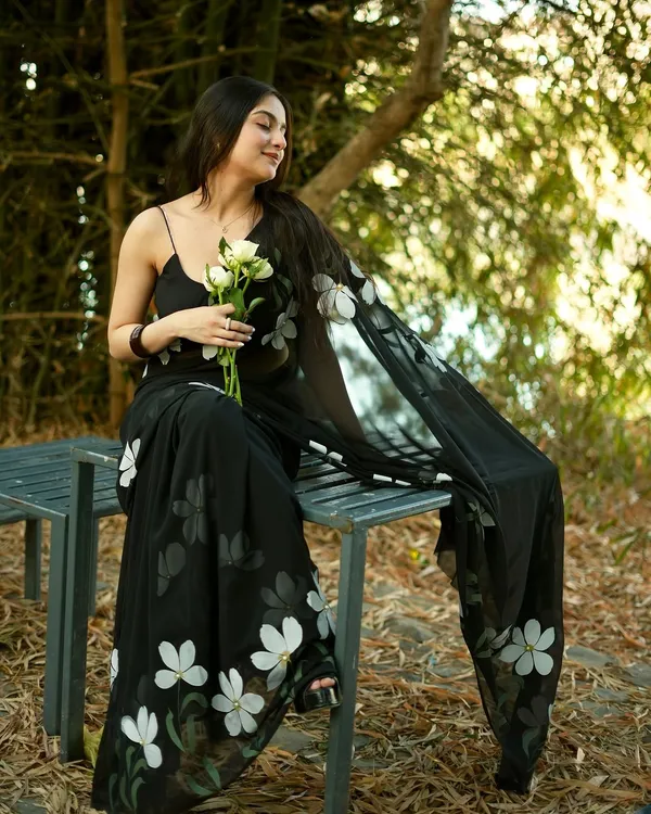 Black_Floral_Print_Saree_for_Women