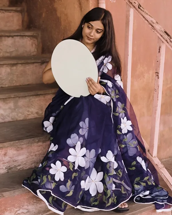 Navy_Floral_Print_Saree_for_Women