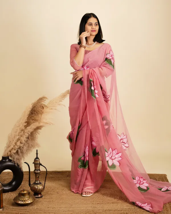 Pink_Floral_Print_Saree_for_Women