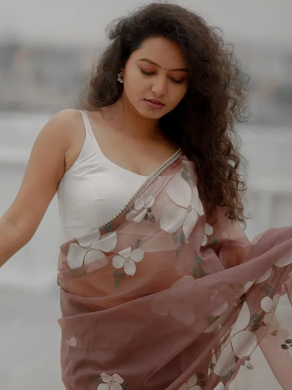 Pink_Organza_Floral_Print_Saree_for_Women