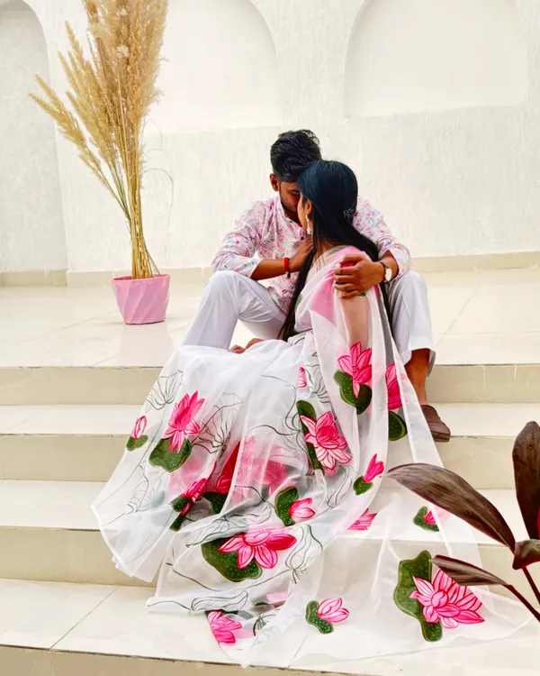 White_Sheer_Floral_Print_Saree_For_Women