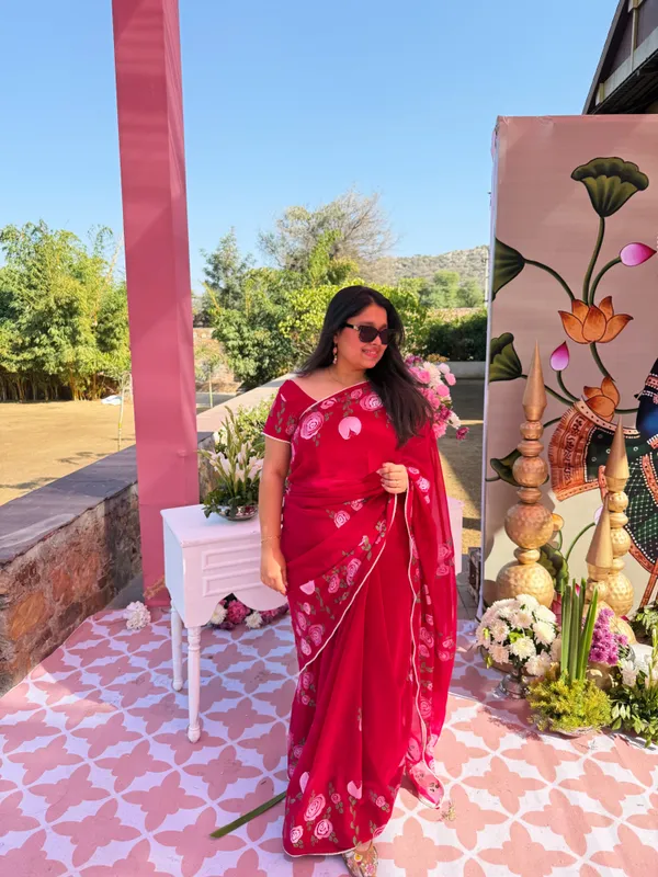 Red_Floral_Print_Saree_For_Women