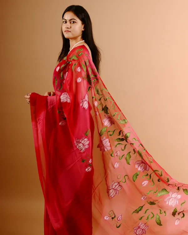 Red_Floral_Print_Saree_For_Women