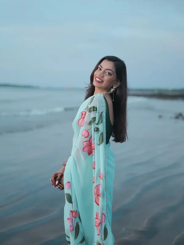 Aqua_Floral_Print_Saree_for_Women