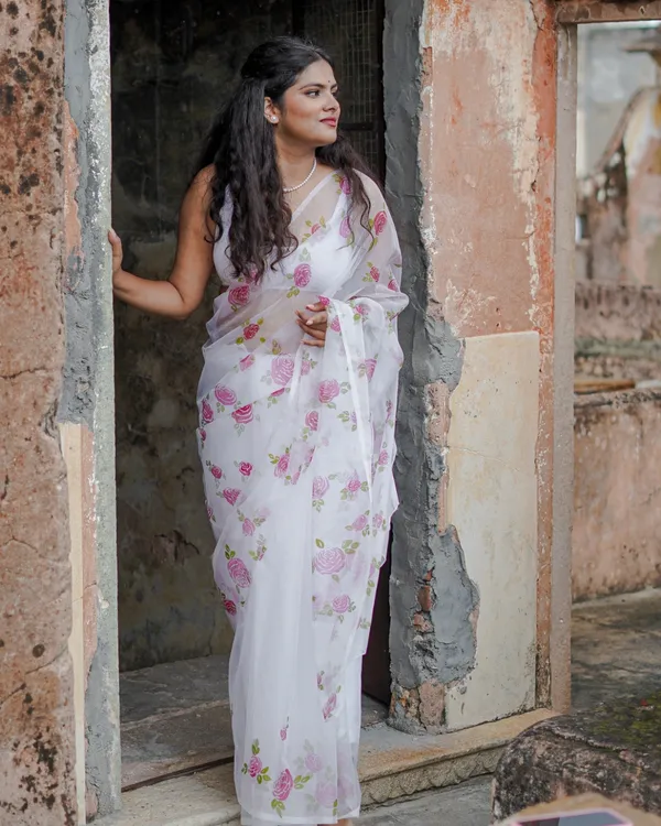 White_Floral_Print_Saree_for_Women