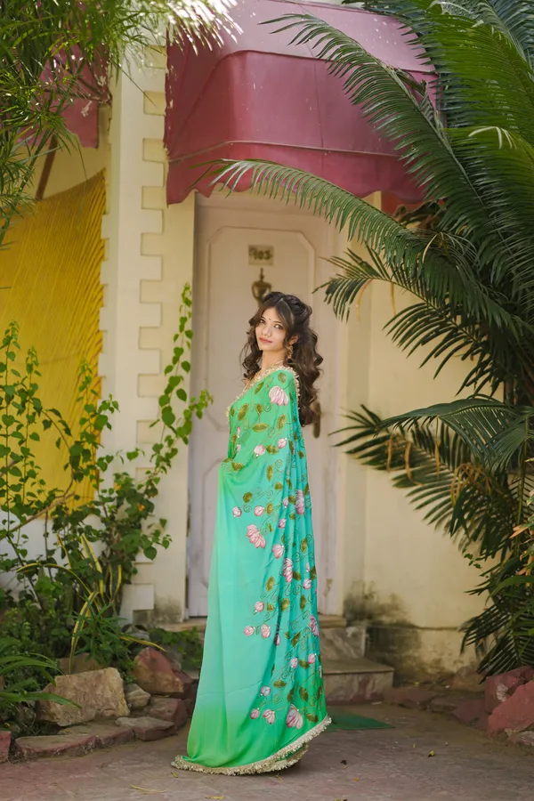 Green_Floral_Print_Saree_for_Women