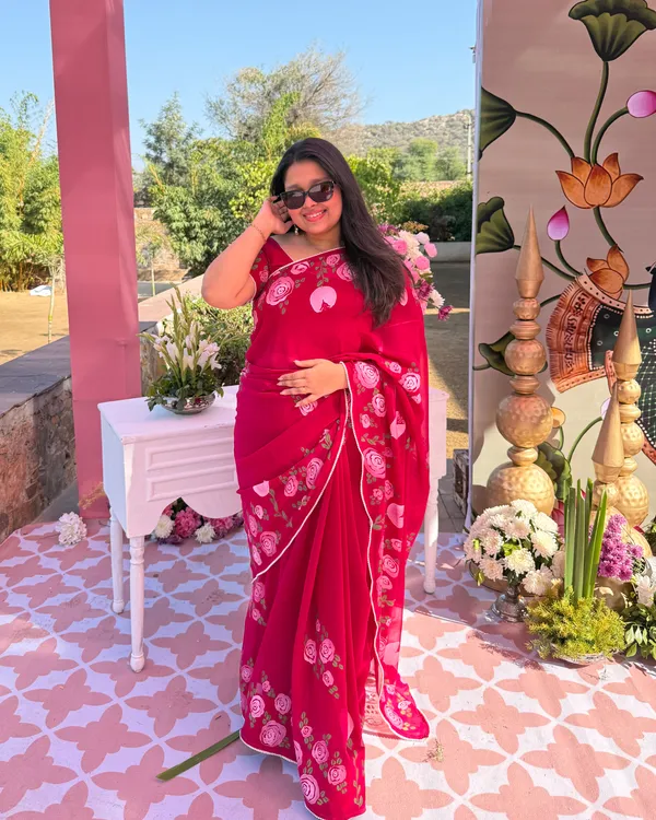 Red_Floral_Print_Saree_For_Women