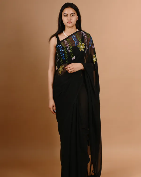 Black_Floral_Embroidered_Saree_for_Women