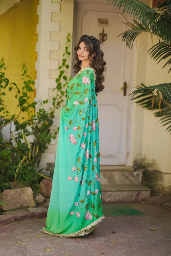 Green_Floral_Print_Saree_for_Women