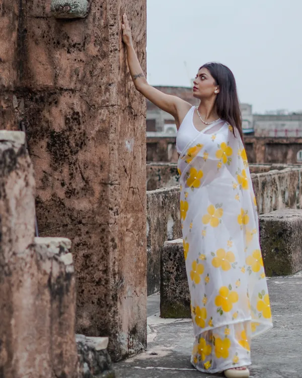 White_Floral_Print_Saree_for_Women