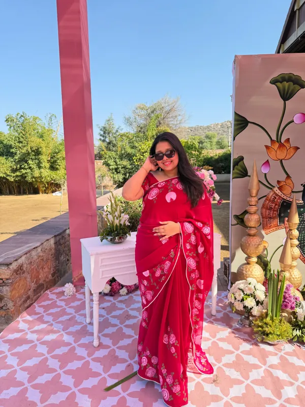 Red_Floral_Print_Saree_For_Women