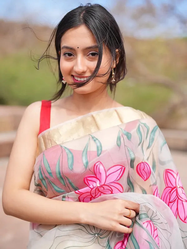 Beige_Sheer_Floral_Print_Saree_for_Women