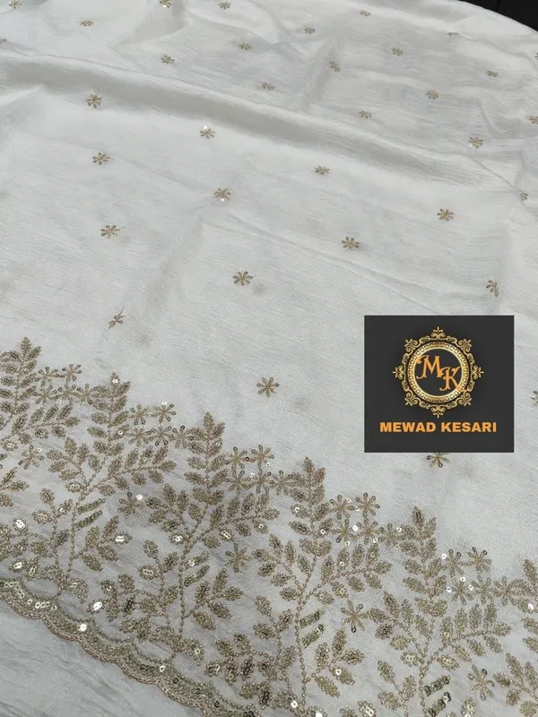 White_Embroidered_Floral_Saree_For_Women