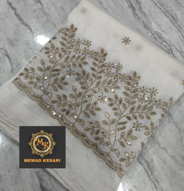 White_Embroidered_Floral_Saree_For_Women